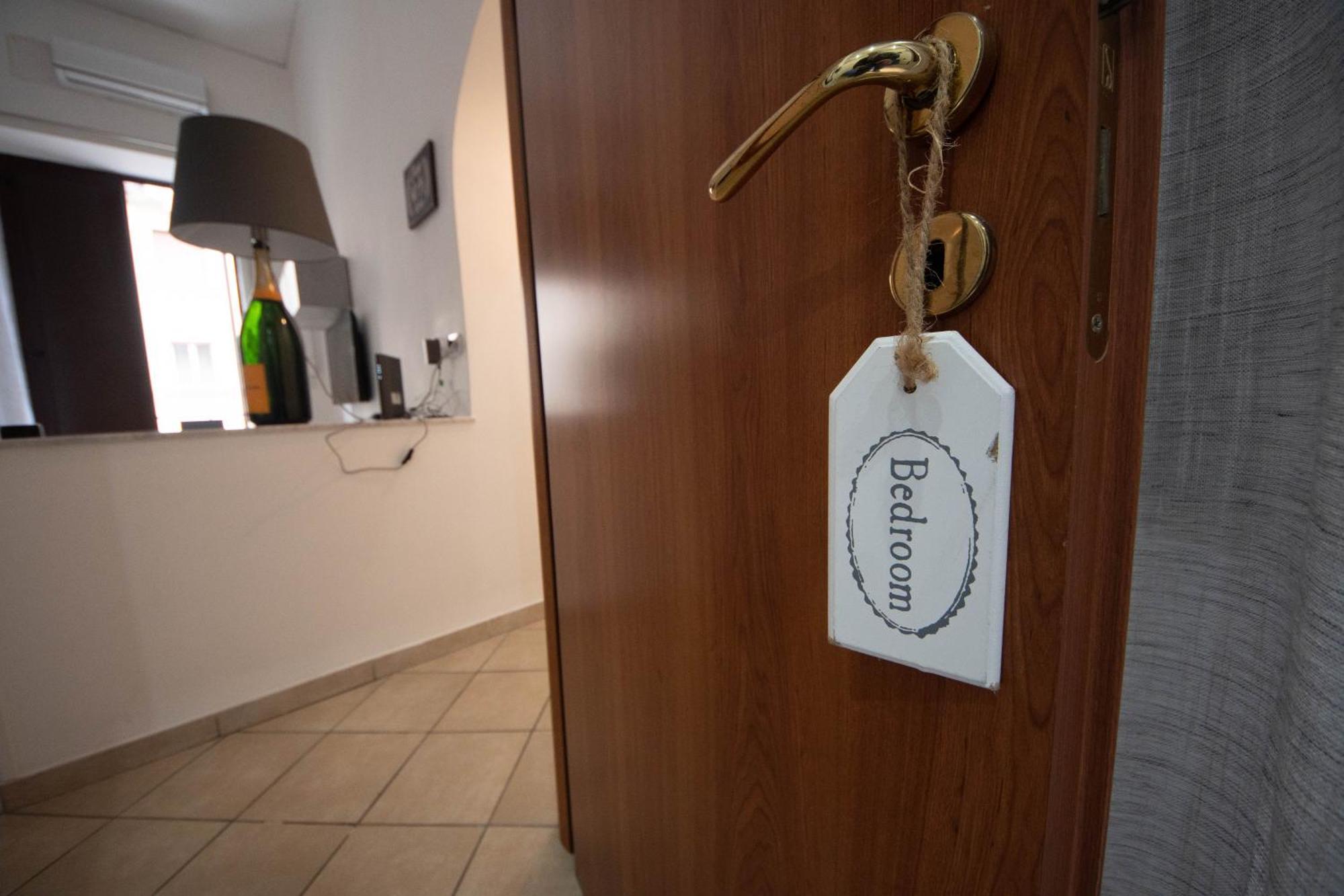 Buona Napoli Apartment Екстериор снимка